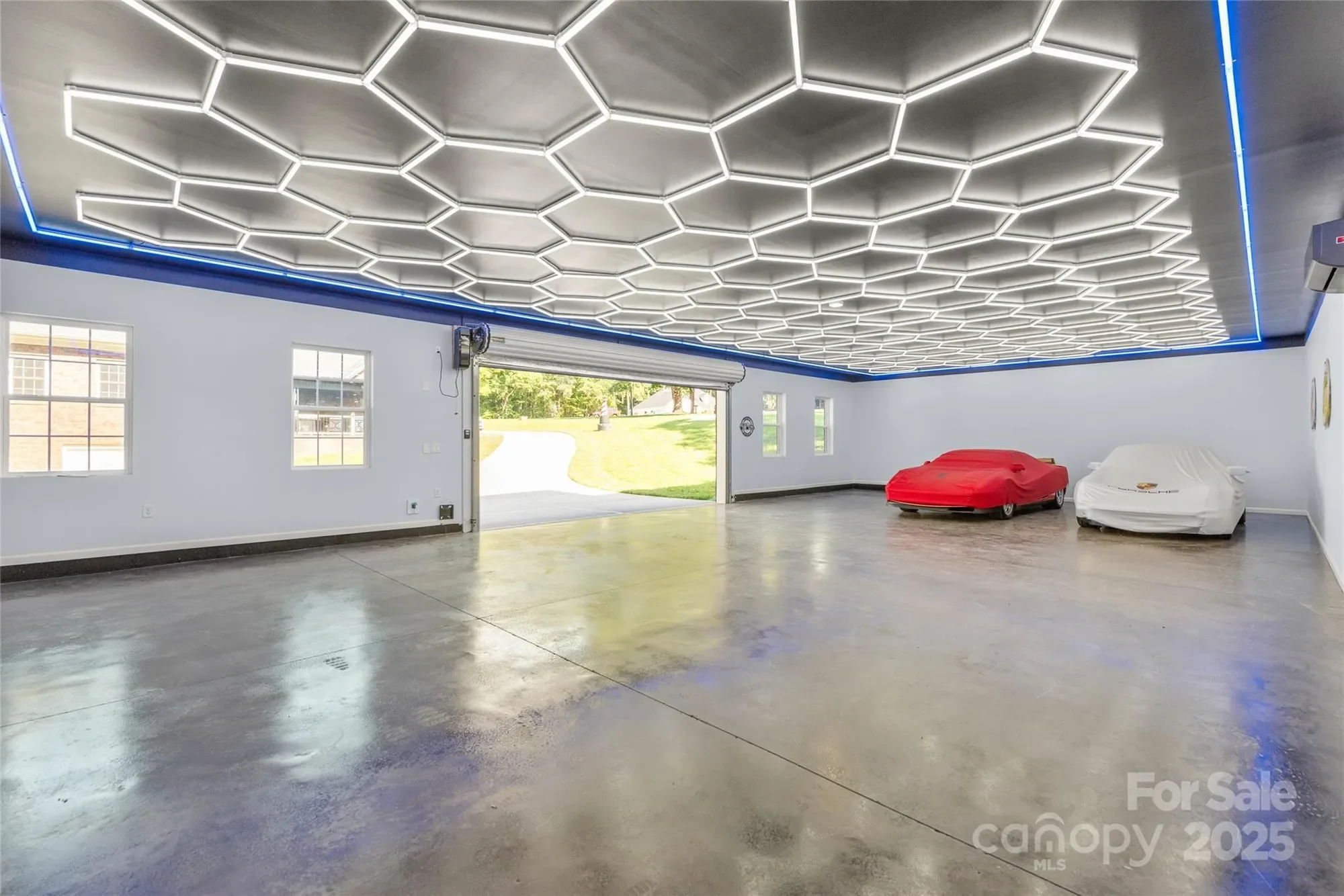 Gallery photo 12