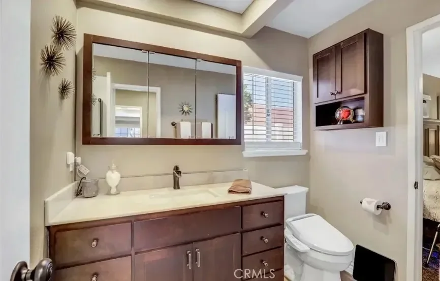 321 N Starfire, Orange, California, United States. - Photo 2
