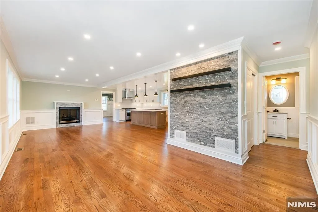 44 4th Avenue, Roseland, NJ 07068, Roseland, New Jersey, United States. - Photo 4