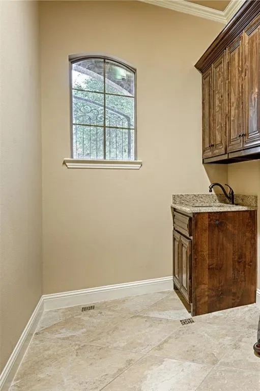 Gallery photo 3