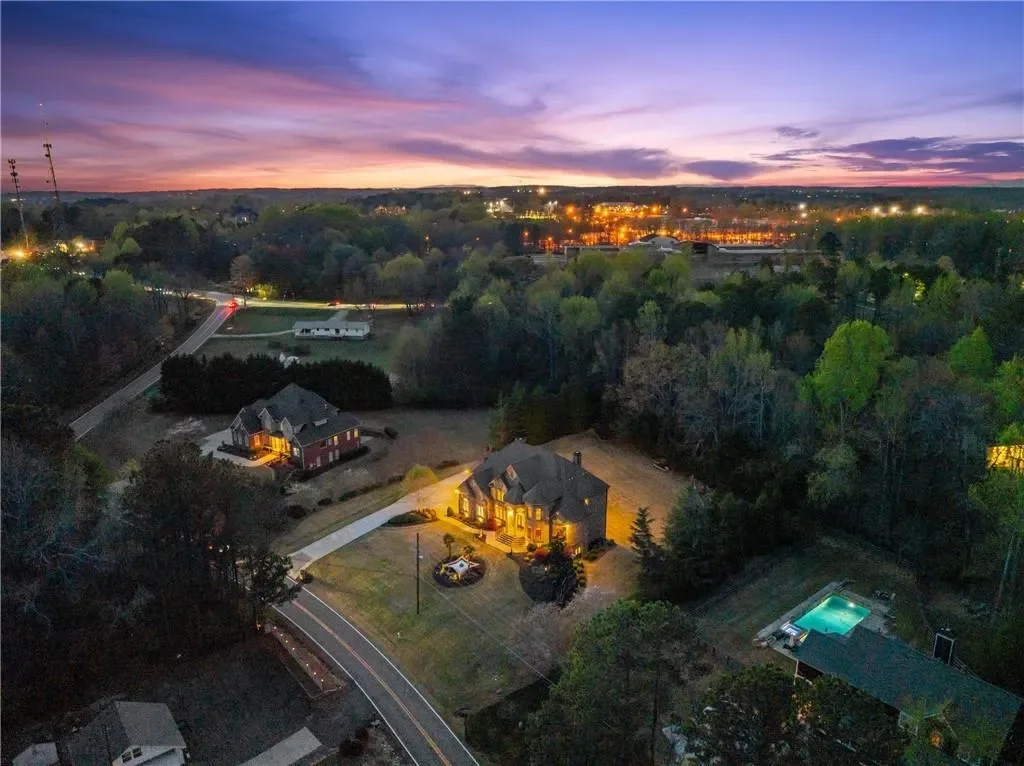 1310 Settles Road, Suwanee, Georgia, United States. - Photo 64