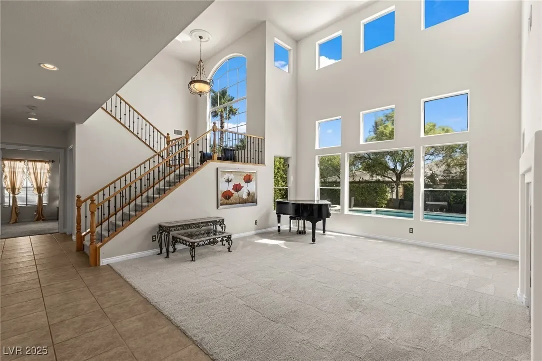 8095 Dark Hollow Place, Las Vegas, Nevada, United States. - Photo 9