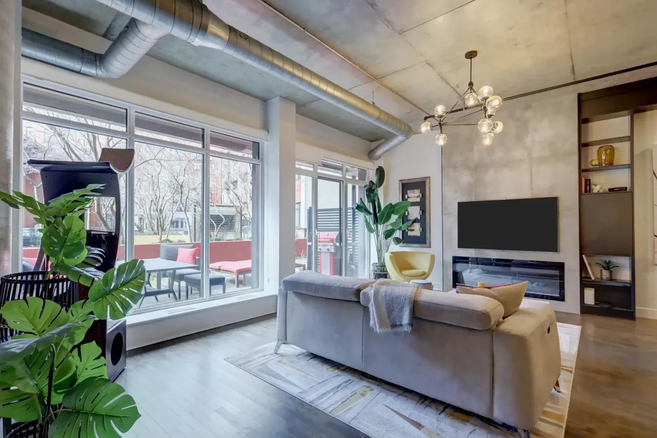 555, Rue de la Commune Ouest, Montréal, Quebec, Canada. - Photo 13