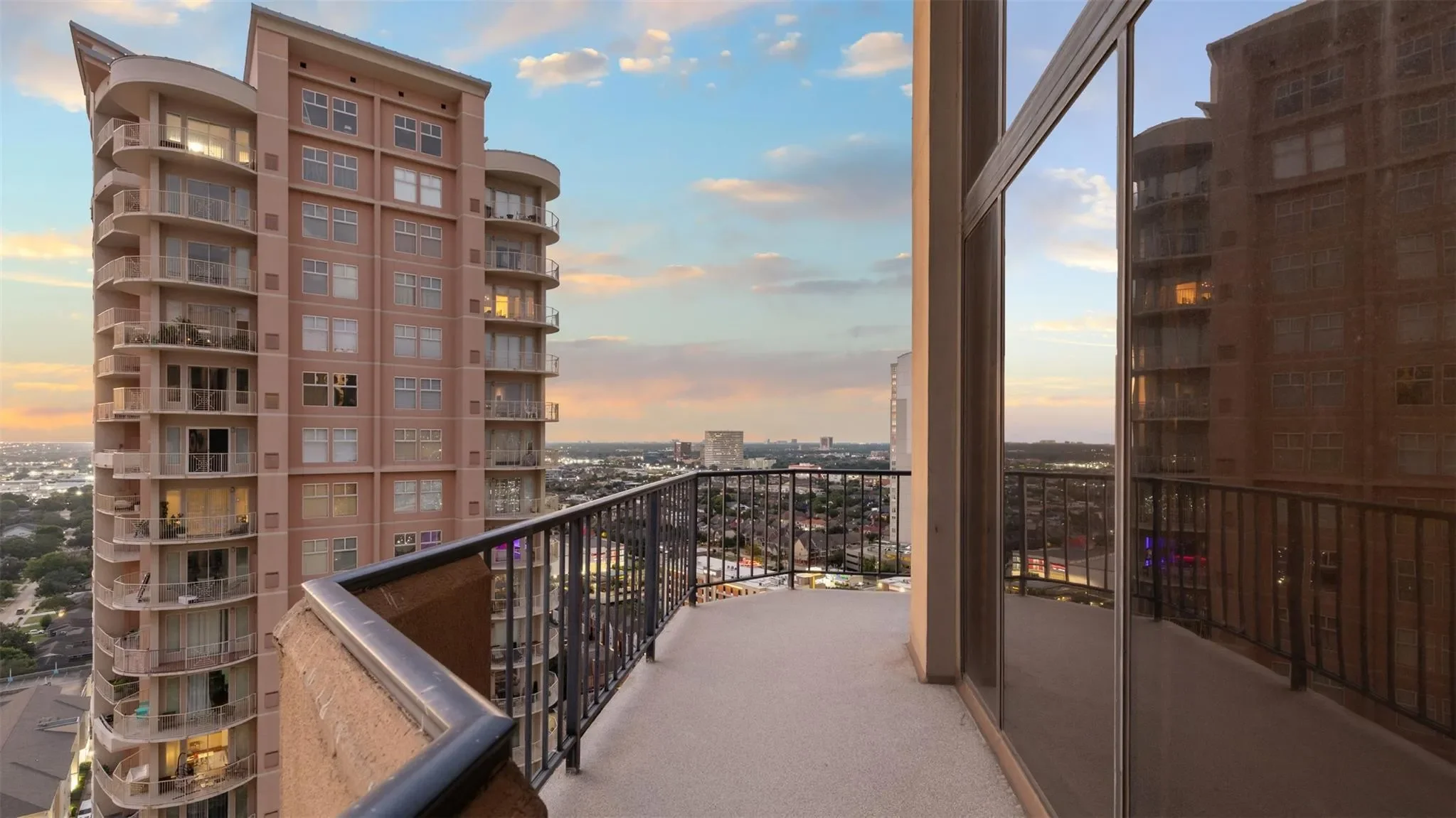 3350 Mccue Road 2402, Houston, Texas, United States. - Photo 33