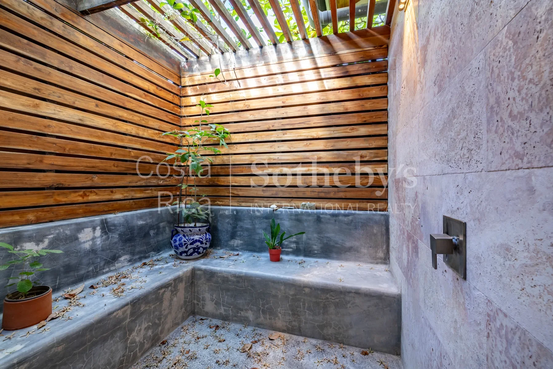 Gallery photo 6