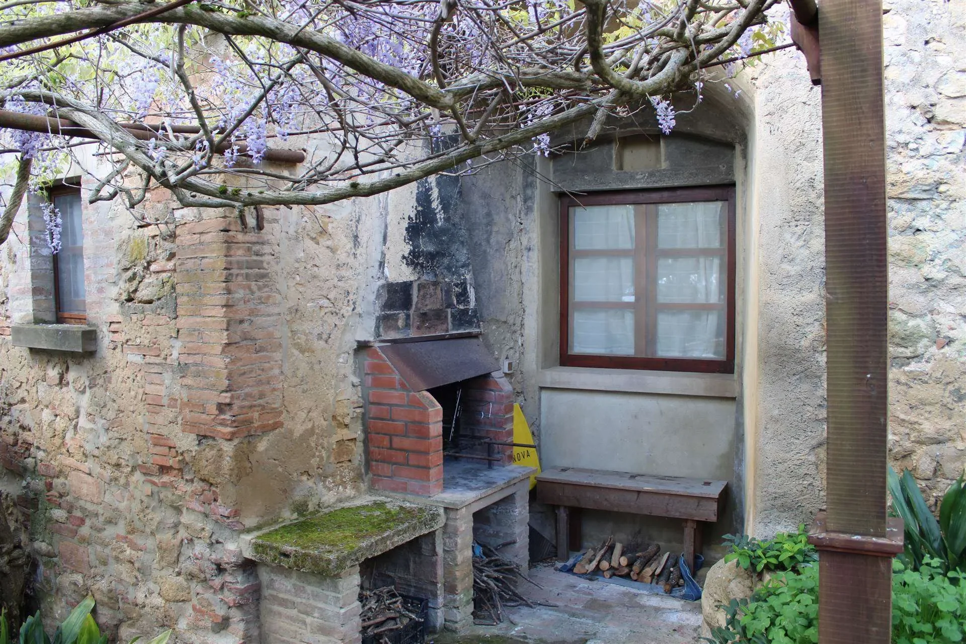 Exterior photo 10