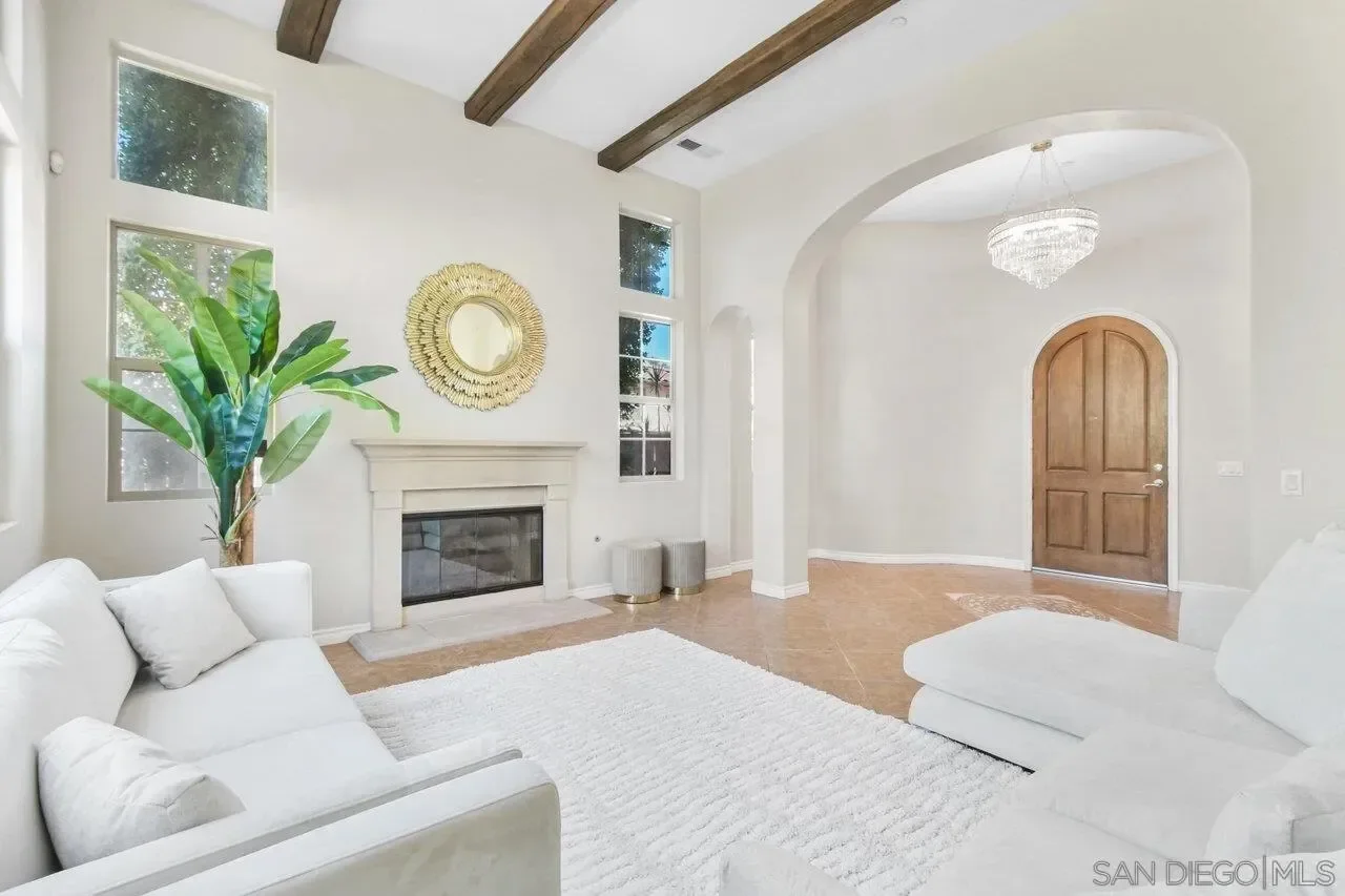 2957 Ranch Gate Rd, Chula Vista, California, United States. - Photo 3
