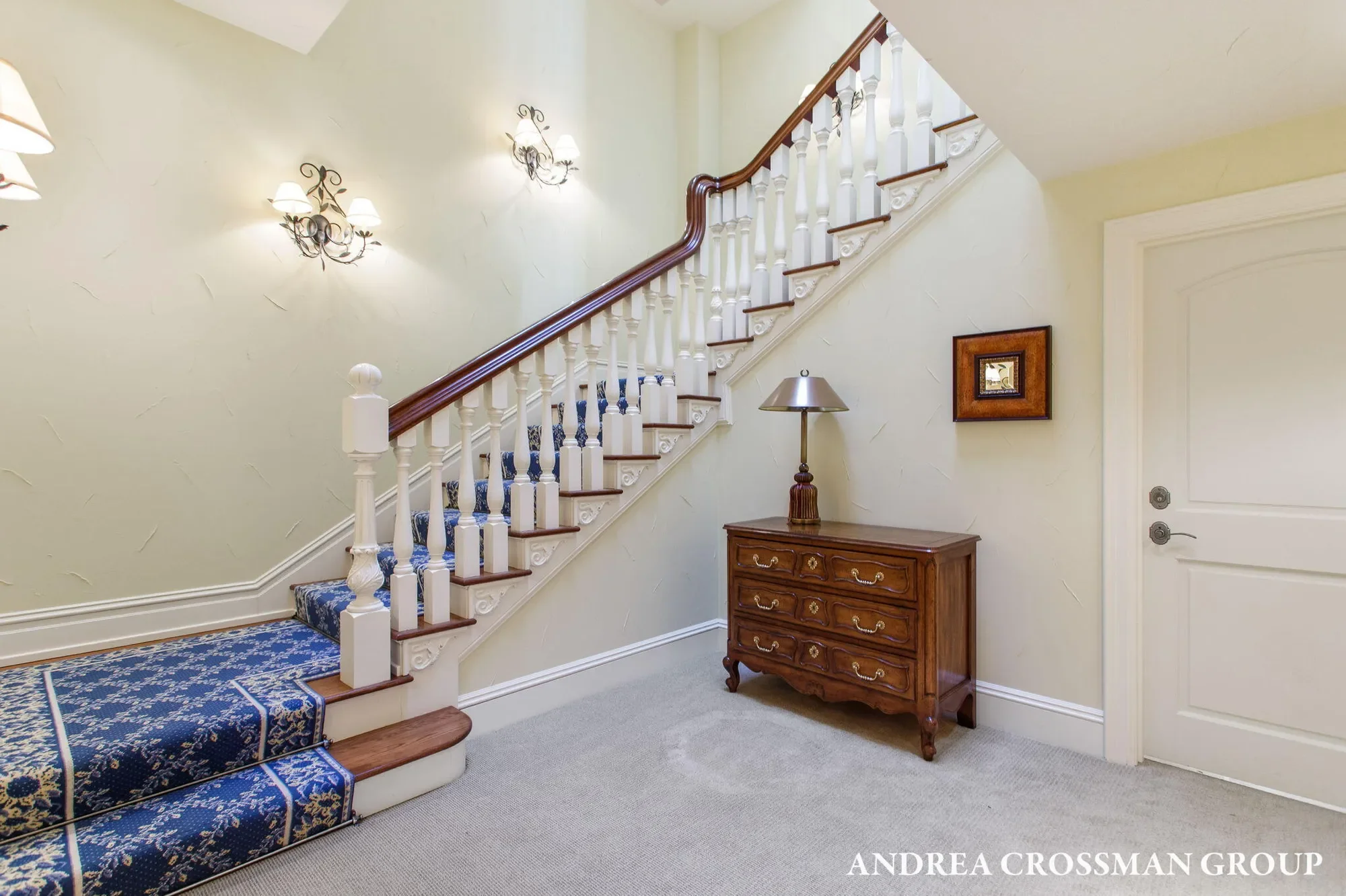 1933 South Shore Drive, Holland, MI 49423, Holland, Michigan, United States. - Photo 19