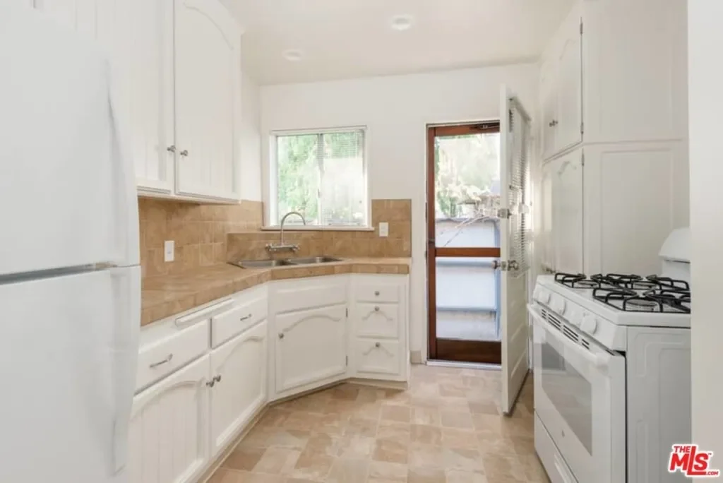 2339 Abbot Kinney Boulevard, Los Angeles, California, United States. - Photo 5