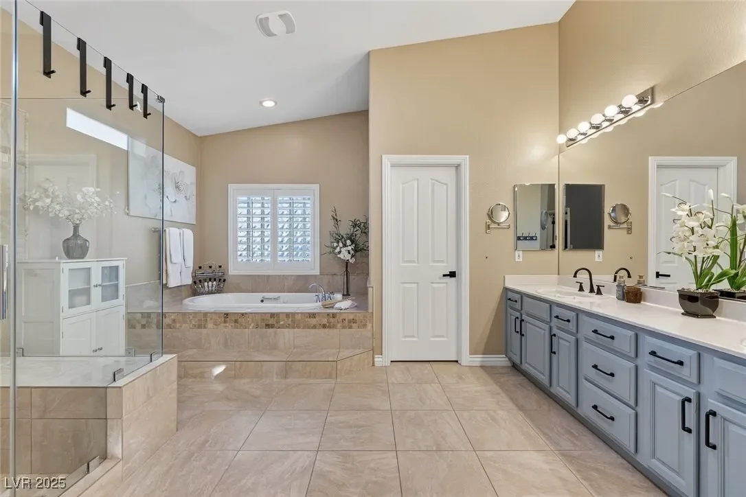 7631 Man O War Street, Las Vegas, Nevada, United States. - Photo 25