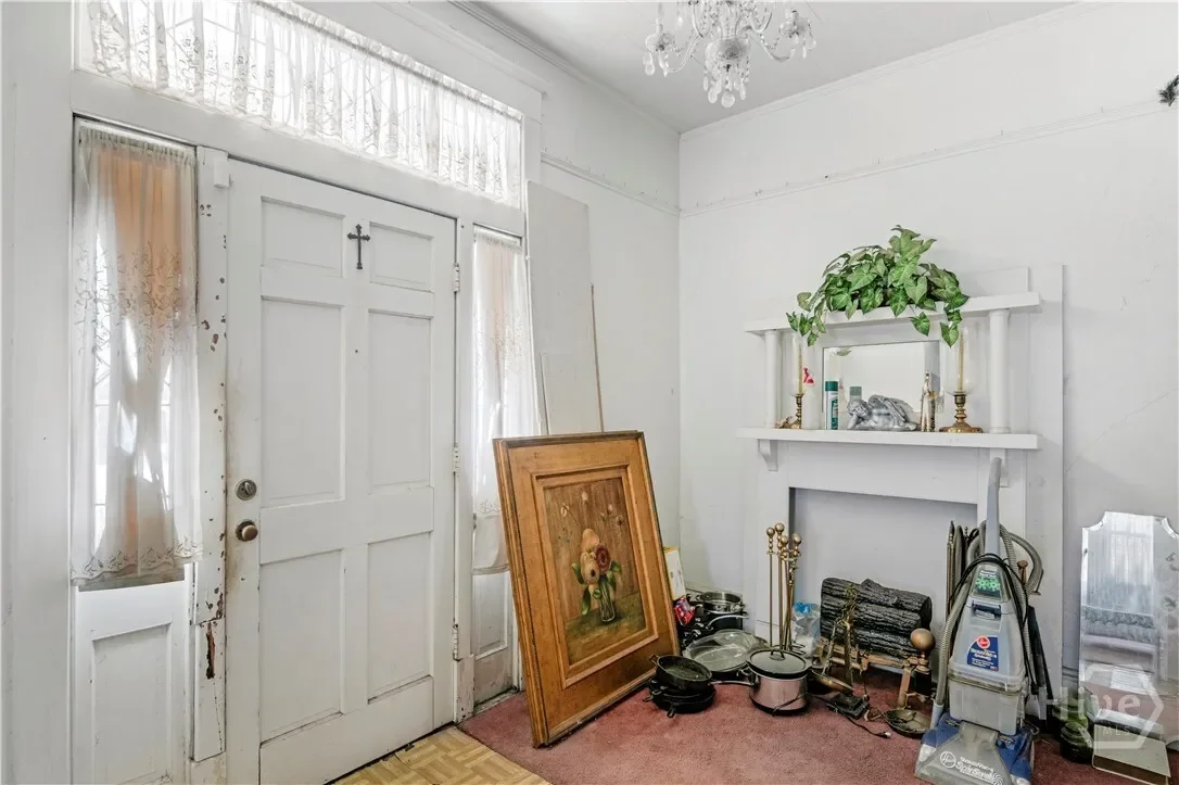 310 W 34th Street, Savannah, Georgia, United States. - Photo 8
