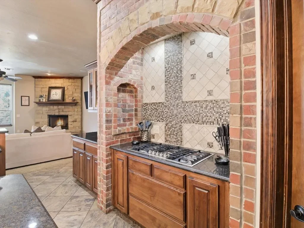 1180 Bailey Circle, Edmond, OK 73025, Edmond, Oklahoma, United States. - Photo 36