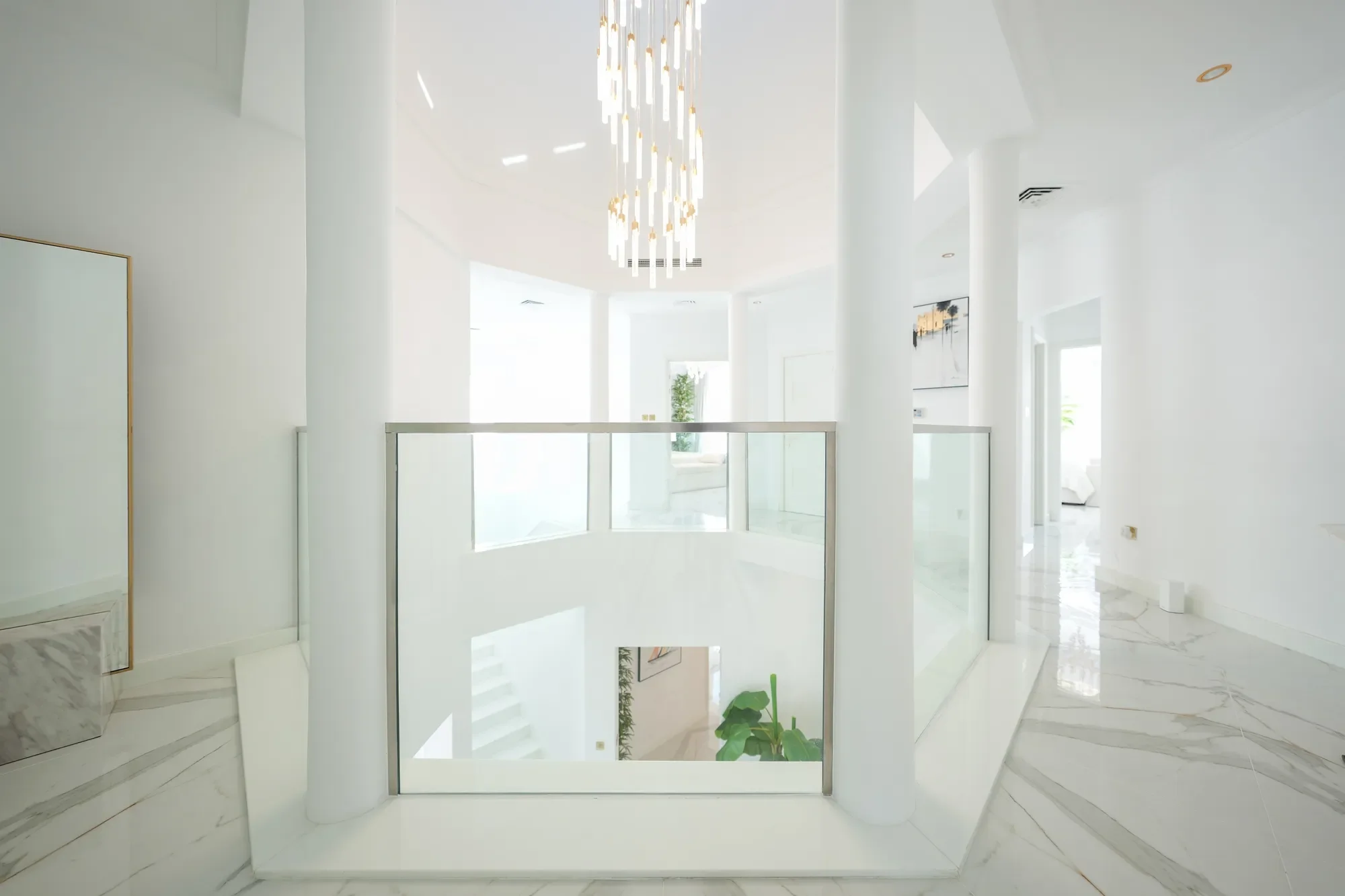 Modern LUXURY 4 BED ESTATES I FURNISHED I Upgraded