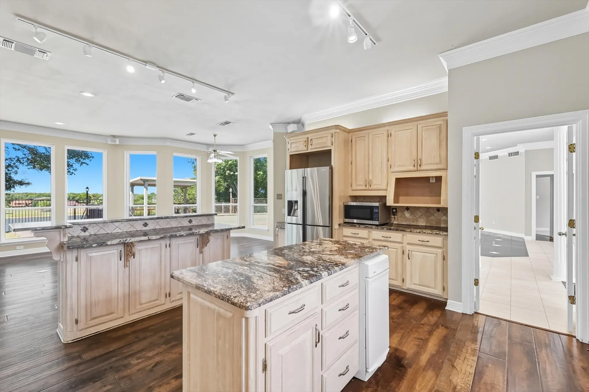 143 Lakeview Drive , Aledo, TX 76008, Aledo, Texas, United States. - Photo 14