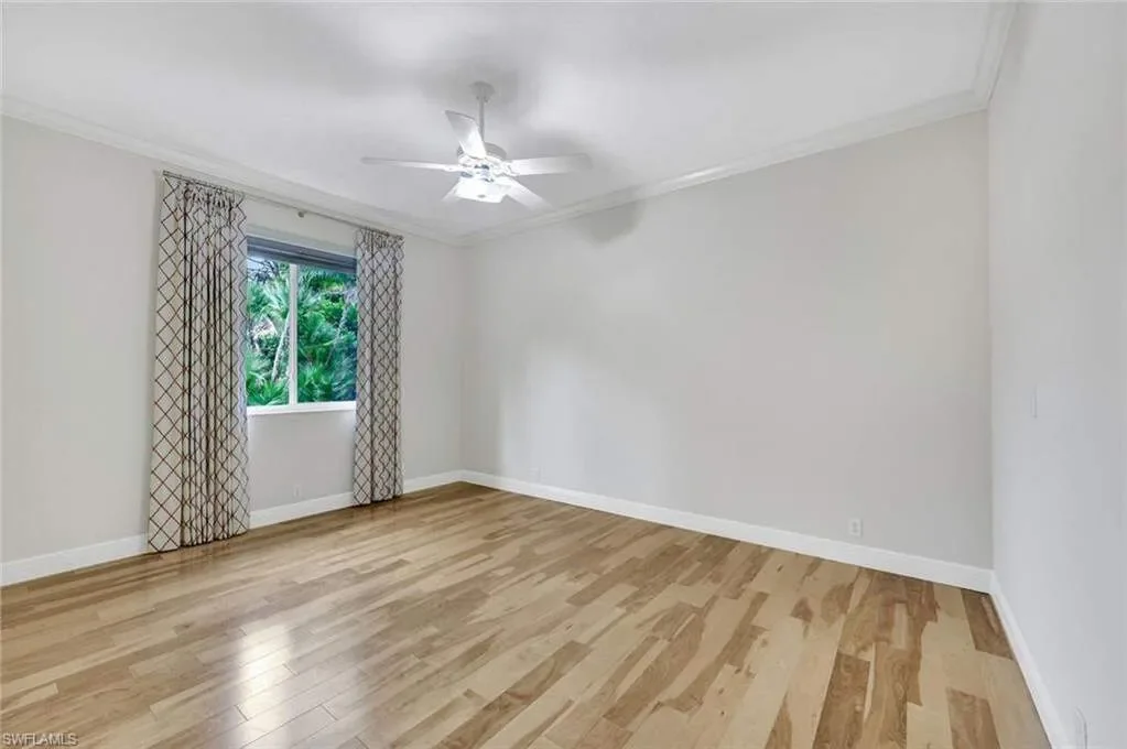 Gallery photo 8