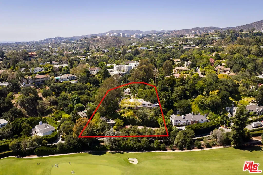 10934 Bellagio Road, Los Angeles, California, United States. - Photo 37