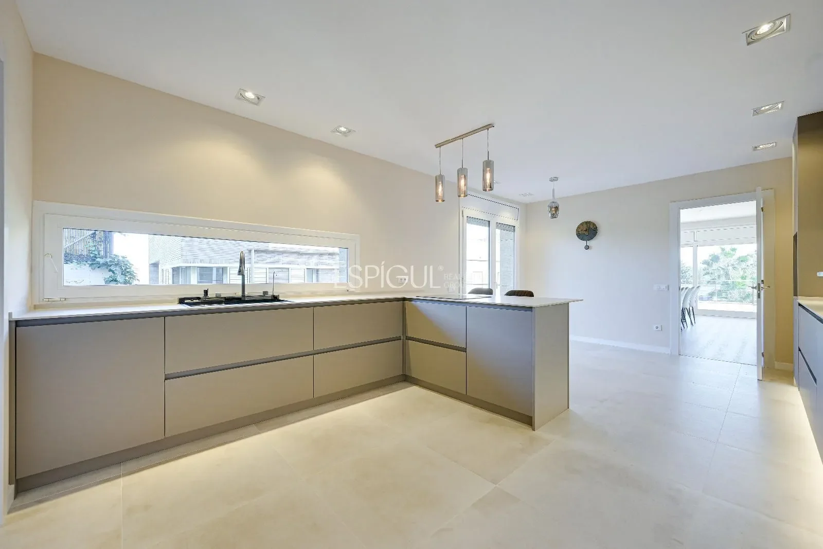 Gallery photo 6