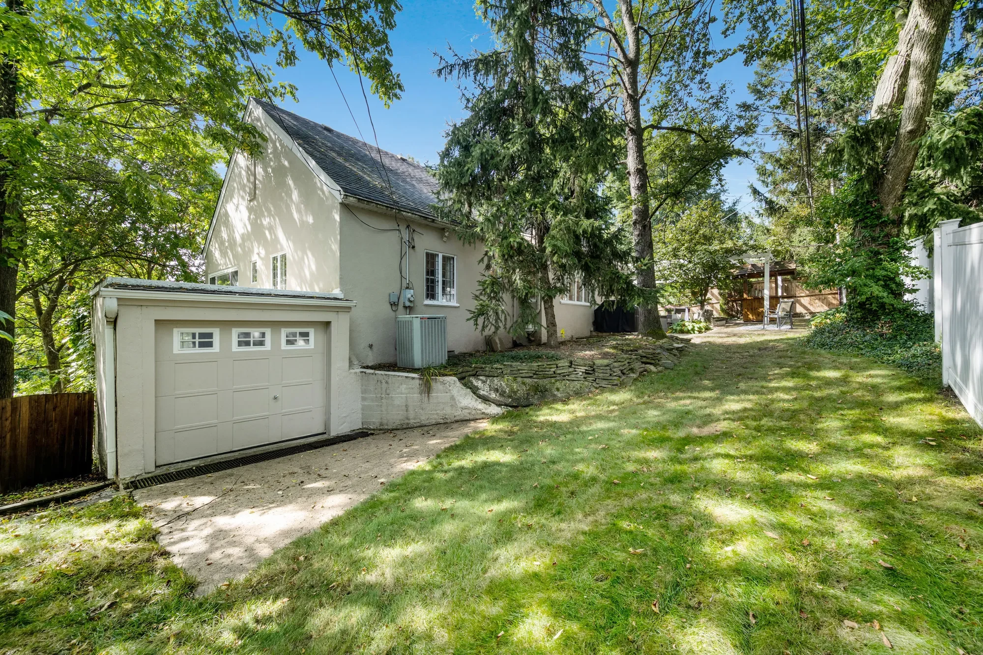 317 E Walnut Street , Hinsdale, IL 60521, Hinsdale, Illinois, United States. - Hero Image