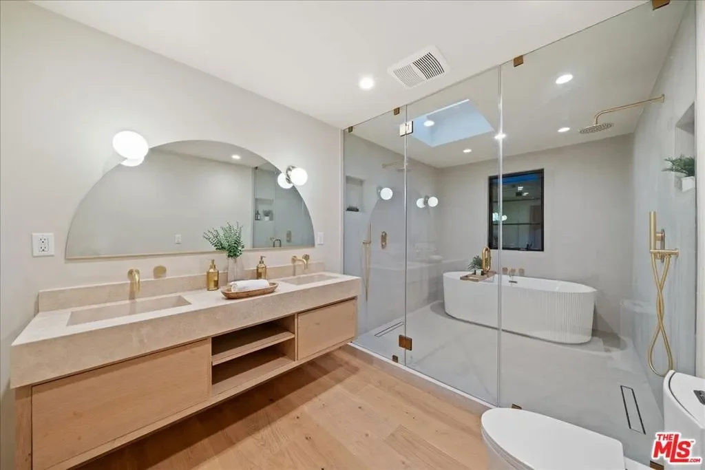 14537 Hesby Street, Los Angeles, California, United States. - Photo 30