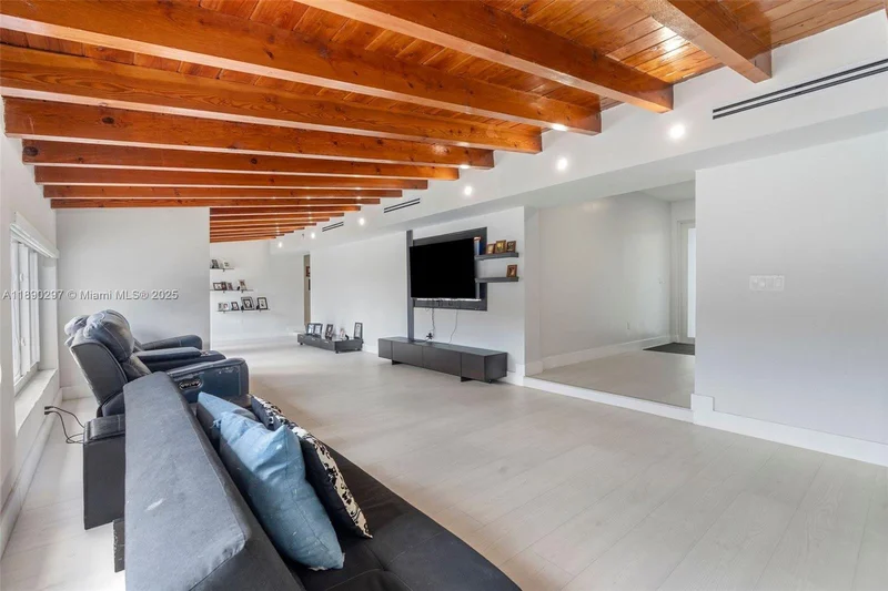11811 SW 82 Rd, Coral Gables, Florida, United States. - Photo 19