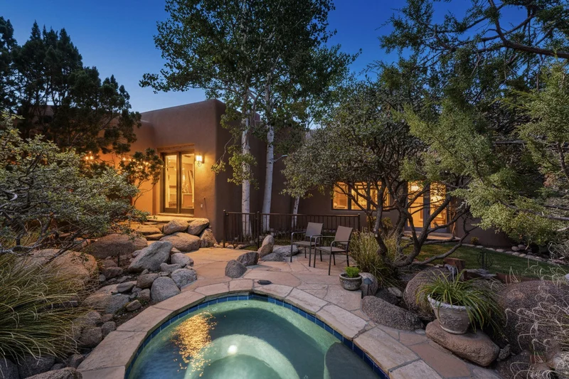 348 White Oaks Drive NE, Albuquerque, NM 87122, Albuquerque, New Mexico, United States. - Photo 17