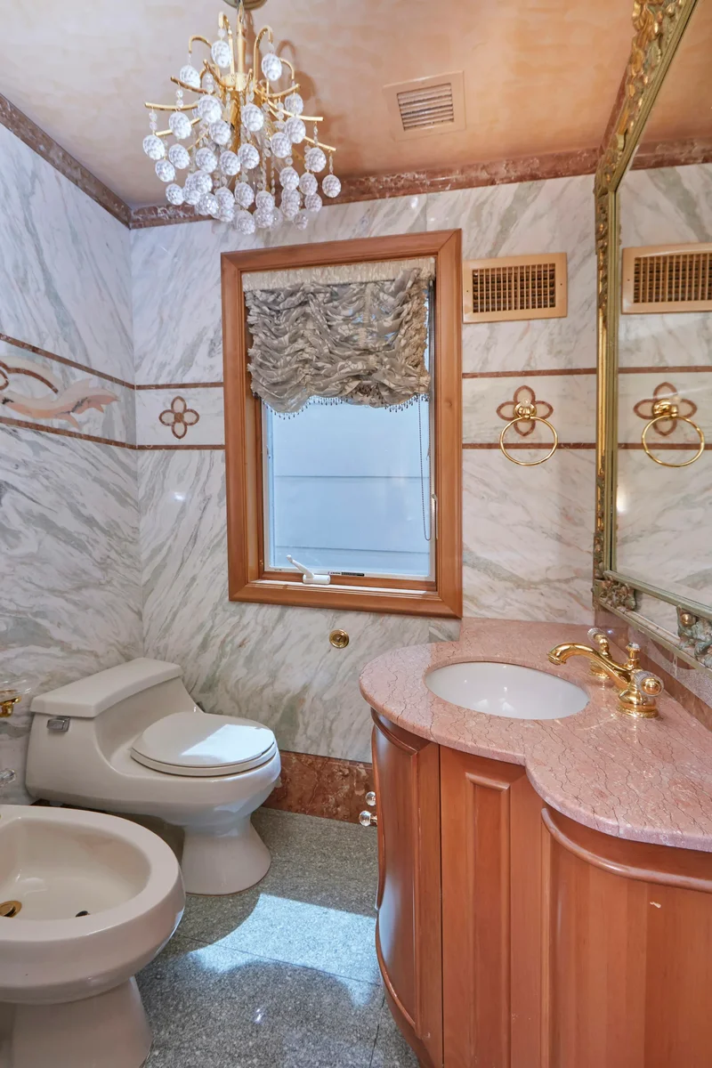 82nd Street, New York, New York, United States. - Photo 6