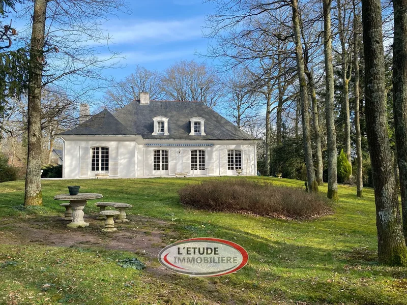 In the idyllic setting of Housseau, 5-bedroom house