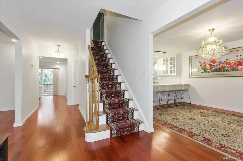 43 ELM Street, Great Neck, New York, United States. - Photo 28