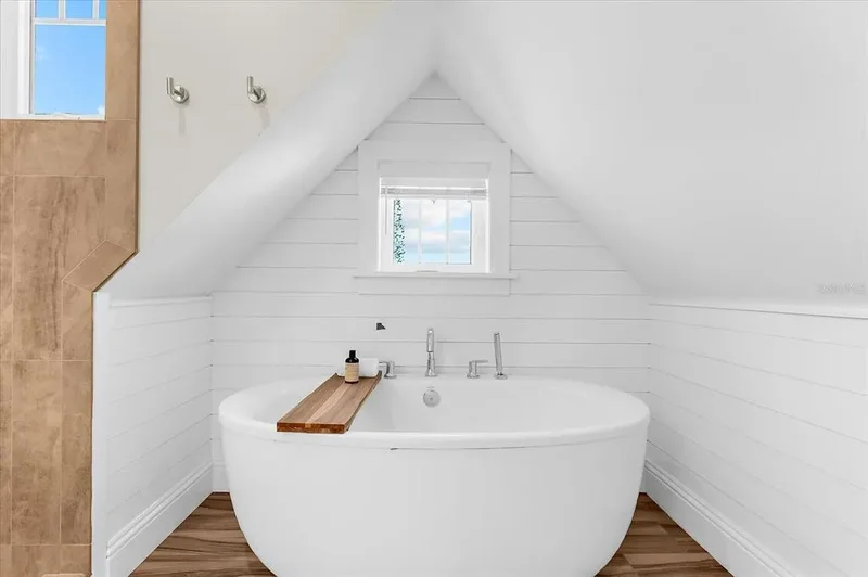116 GARDEN LANE, Siesta Key, FL, 34242, USA, Siesta Key, Florida, United States. - Photo 17