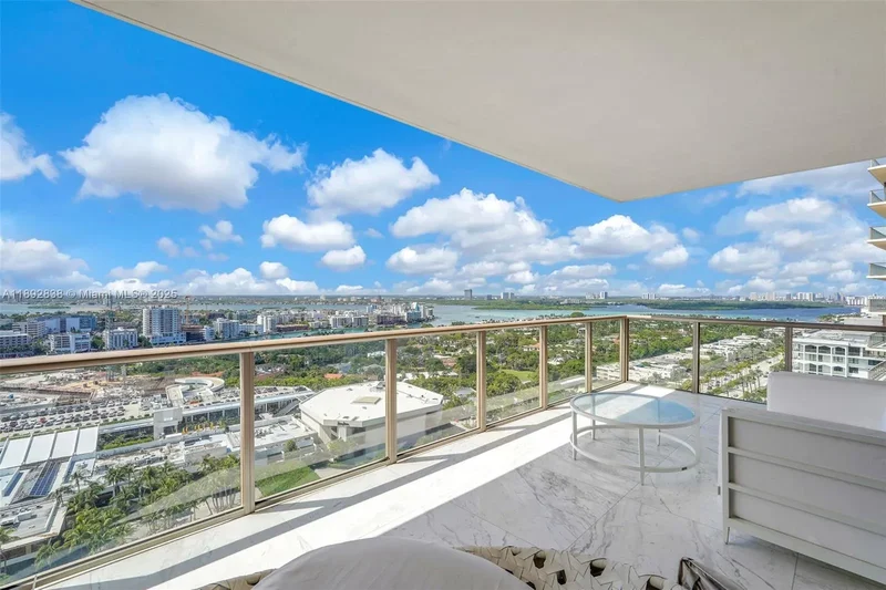 9701 Collins Ave, Bal Harbour, Florida, United States. - Photo 38
