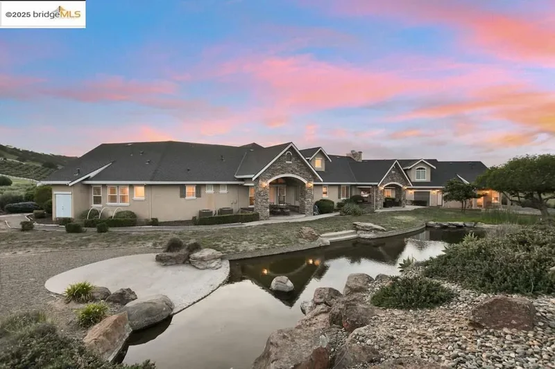 9050 Deer Valley Rd, Brentwood, California, United States. - Photo 12