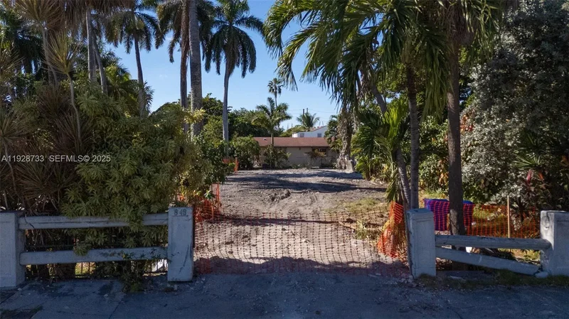 848 NW 18th Ave, Miami, Florida, United States. - Photo 7