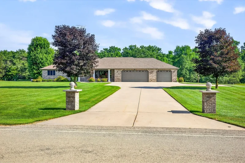 3 Bedrooms Other Residential