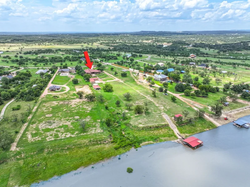 481 Chimney Cove Drive , Marble Falls, TX 78654, Marble Falls, Texas, United States. - Photo 37