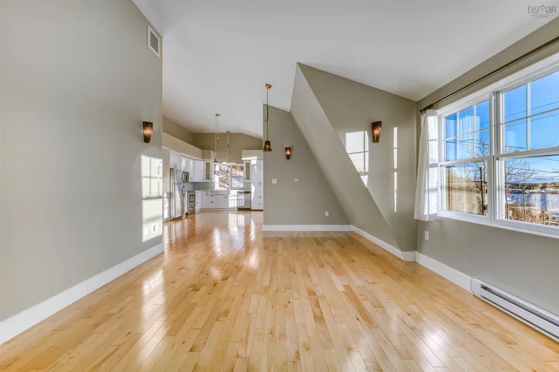 243 Pelham Street, Lunenburg, Nova Scotia, Canada. - Photo 36
