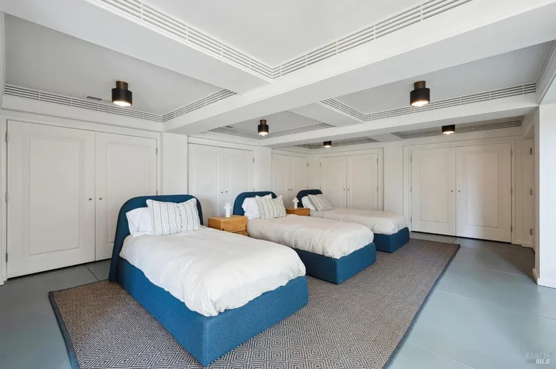 13422 Chalk Hill Road, Healdsburg, California, United States. - Photo 52