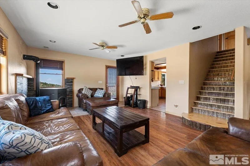 21470 Graves Road, Reno, NV 89521, Reno, Nevada, United States. - Photo 19