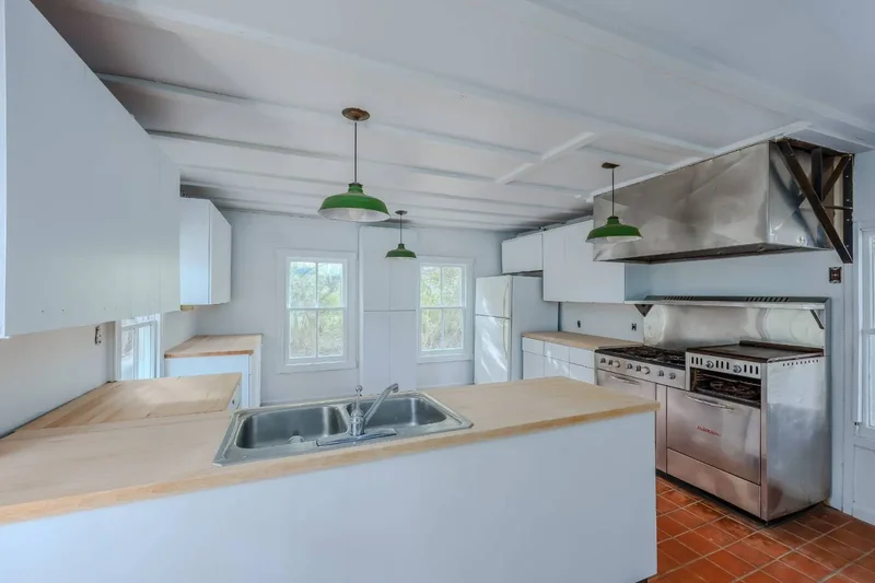 5 Washington Street, Shelter Island Heights, New York, United States. - Photo 17