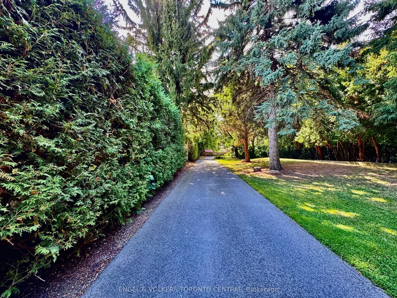 85 Yorkleigh Avenue, Toronto, Ontario, Canada. - Photo 15