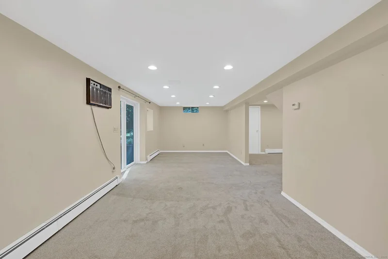 45 North Mountain Road, Brookfield, Connecticut, United States. - Photo 32
