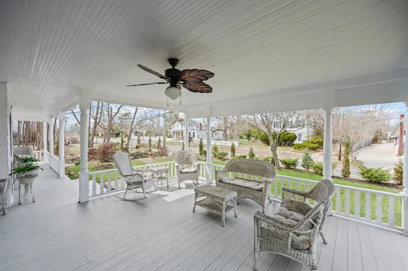 430 Montauk Highway, East Moriches, NY 11940, East Moriches, New York, United States. - Photo 4