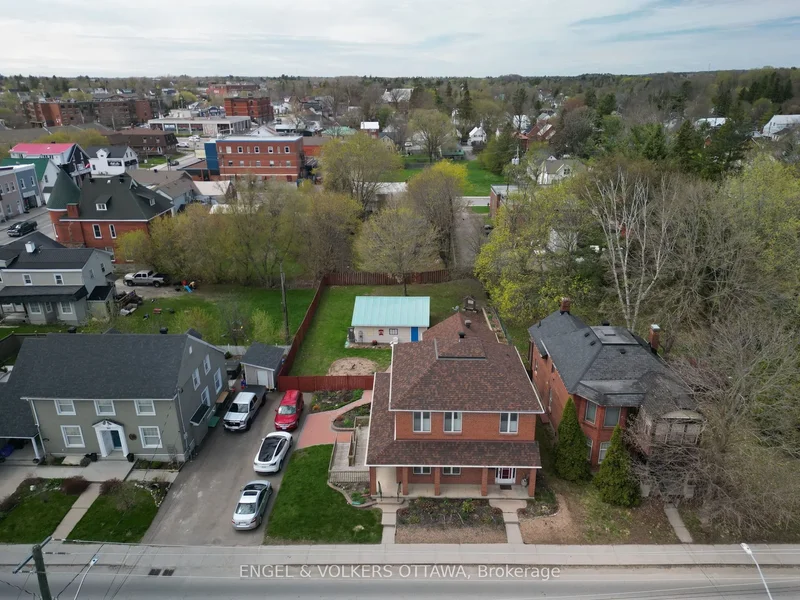 190 John Street N, Arnprior, Ontario, Canada. - Photo 18