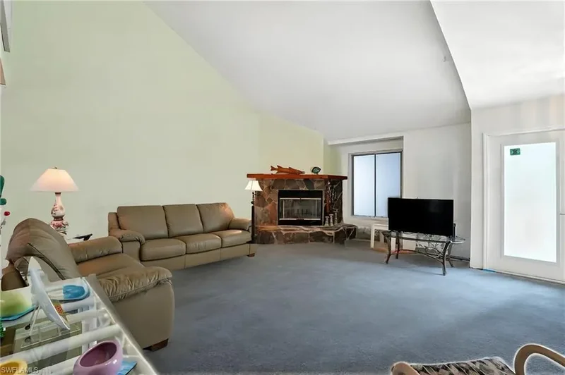 8363, Fort Myers Beach, Florida, United States. - Photo 24