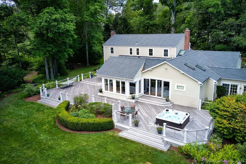 81 Norfield Road, Weston, CT, 06883, USA, Weston, Connecticut, United States. - Photo 1