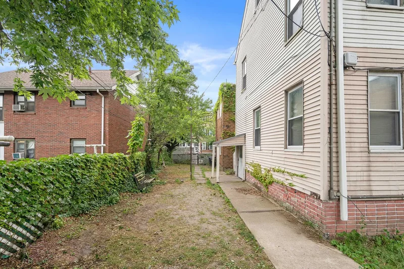 1 Washington Place , Boston, MA 02129, Boston, Massachusetts, United States. - Photo 3