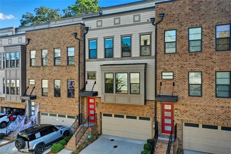1017 Brandsford Street NW, Atlanta, Georgia, United States. - Photo 8