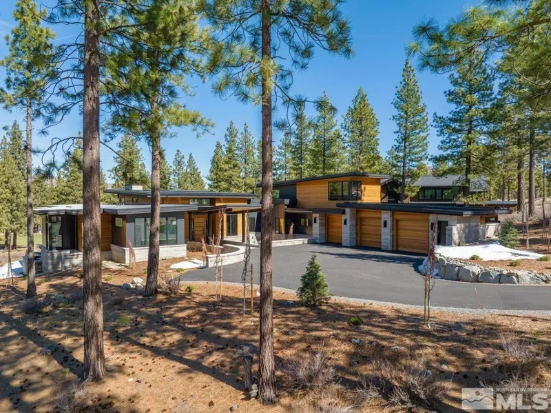 modern luxury with mountain serenity