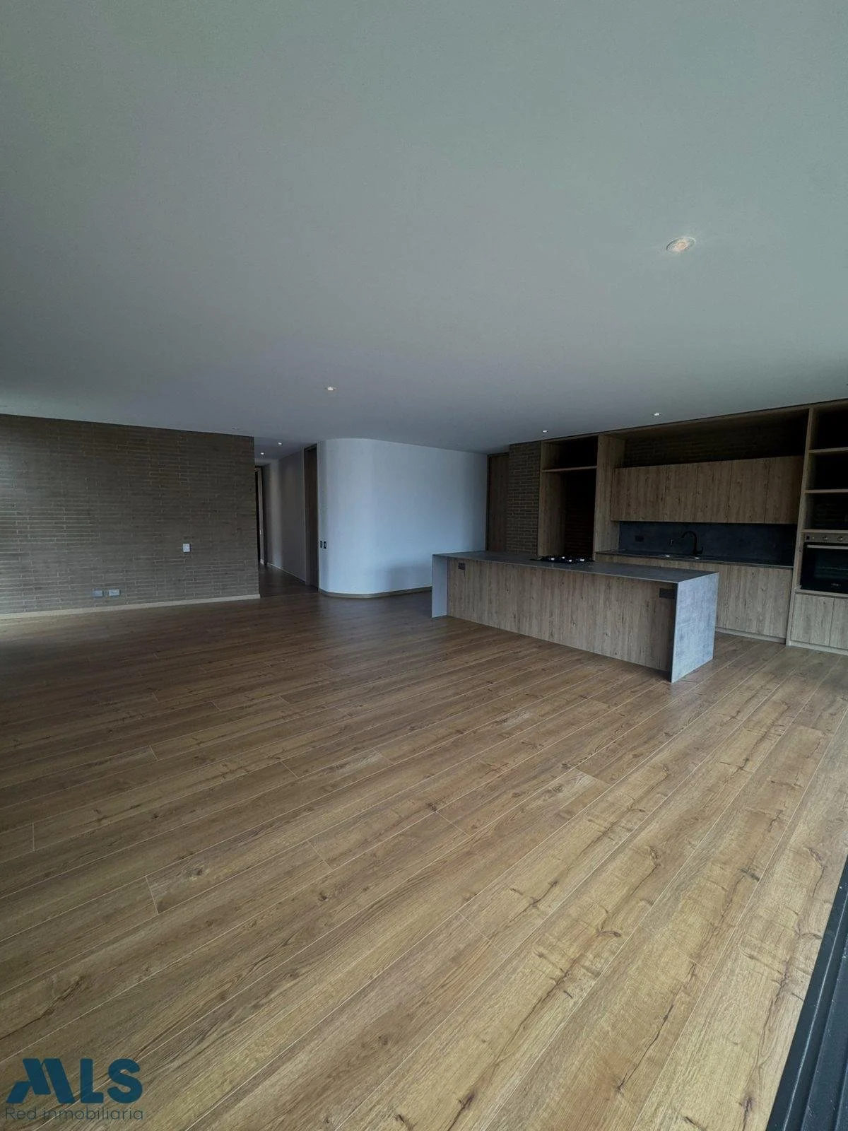 Gallery photo 1