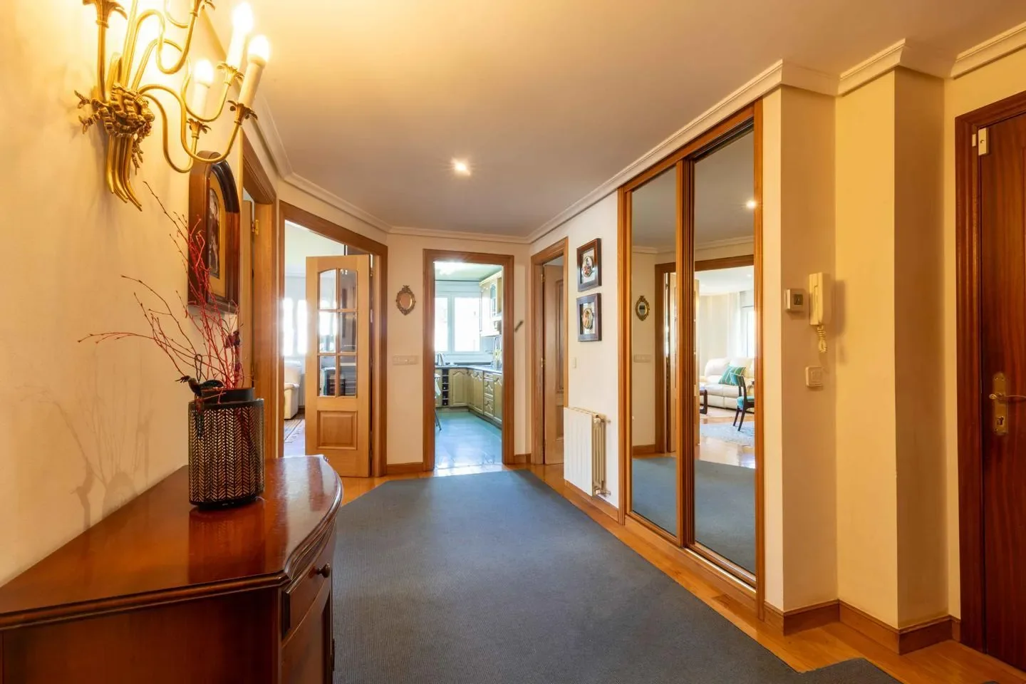 Gallery photo 5