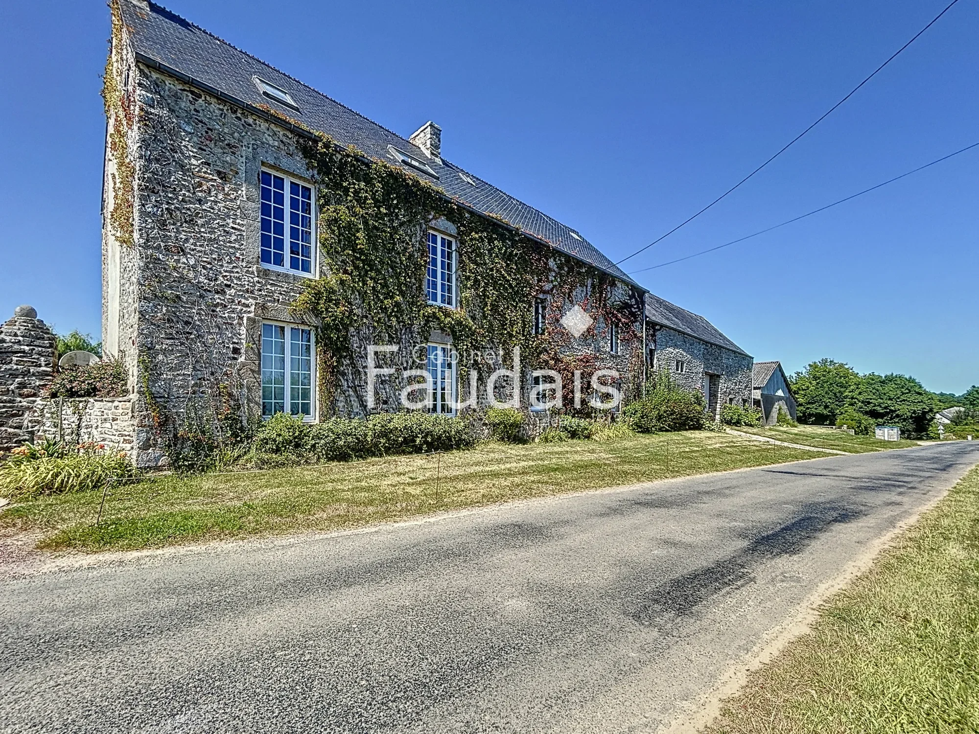 Sénoville, Normandy, France. - Photo 6
